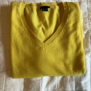 Theory Cashmere sweater Size XS W 16’ L 23’